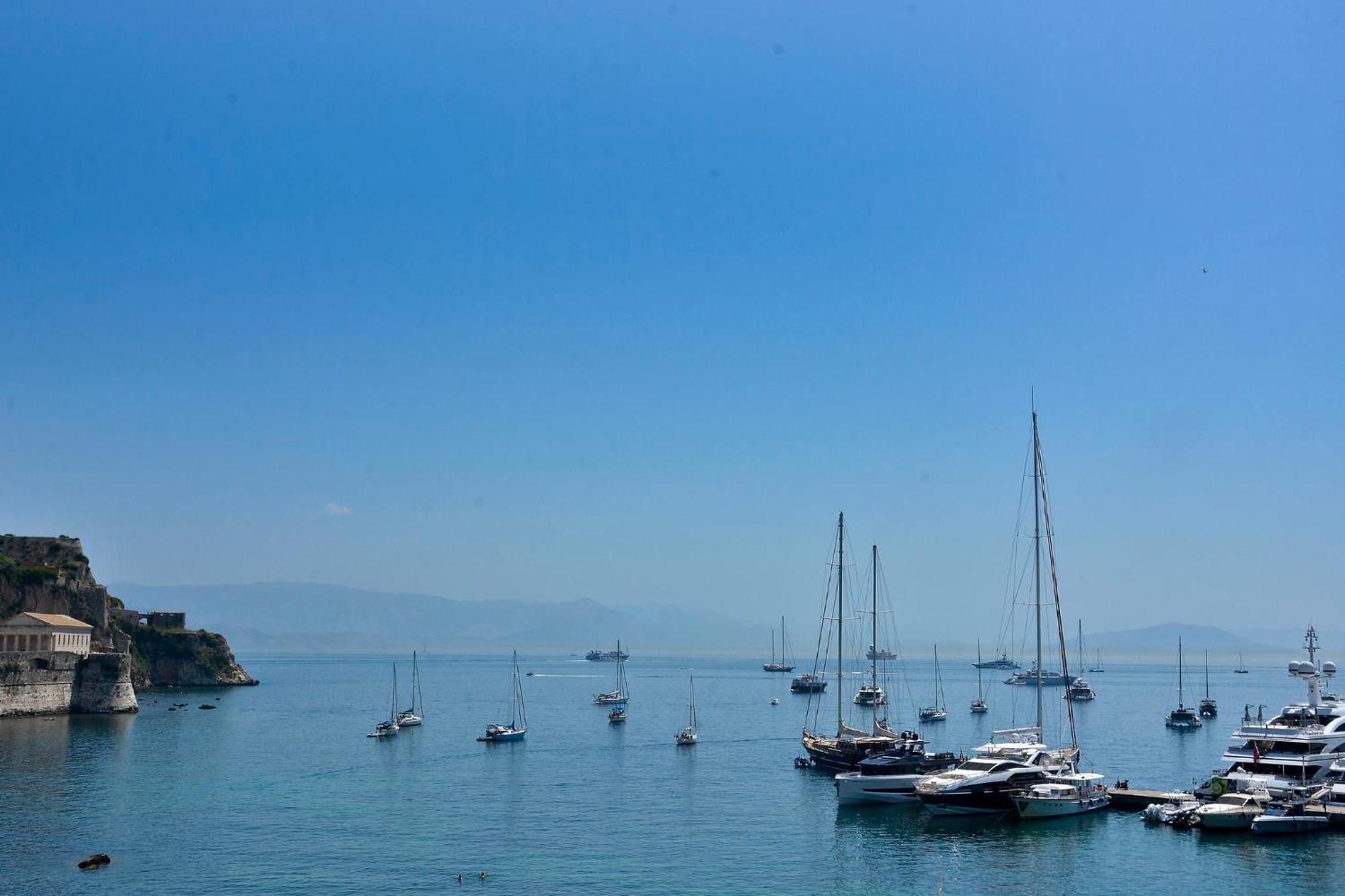 Corfu Town West Apartment Екстериор снимка